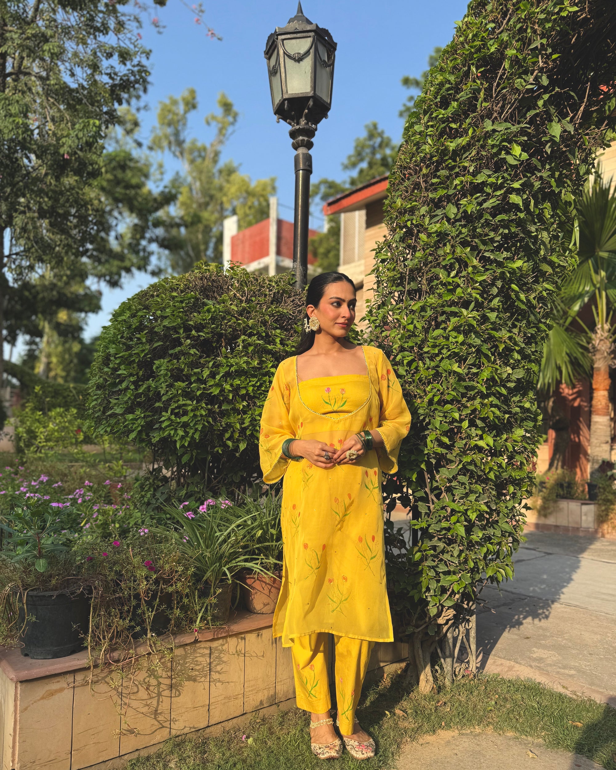 Sunheri - Pheran Set